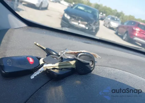 2013 Hyundai Elantra Limited from USA, damaged, VIN KMHDH4AE1DU560888